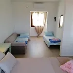 Nicole's Boutique In * Nikiti (Sithonia)