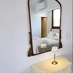 Nicole's Boutique In * Nikiti (Sithonia)