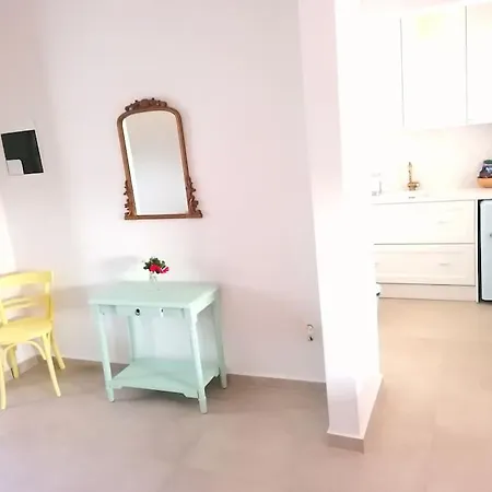 Nicole's Boutique In Nikiti (Sithonia)