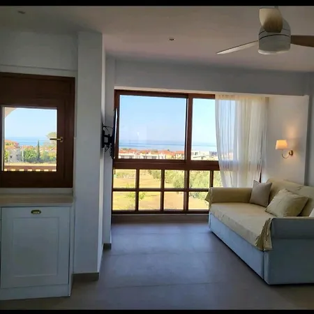 Nicole's Boutique In Apartment