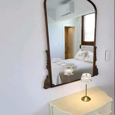 Nicole's Boutique In * Nikiti (Sithonia)