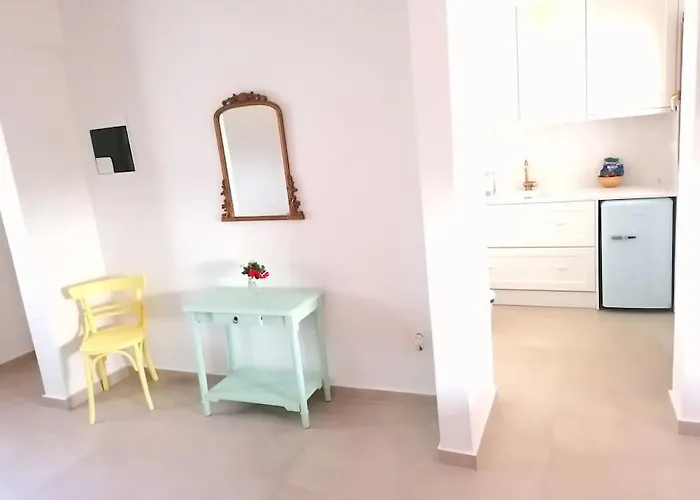 Nicole's Boutique In Nikiti (Sithonia)