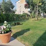 Nicole's Boutique In Appartement Nikiti (Sithonia)