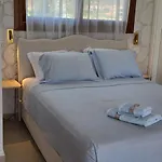 Nicole's Boutique In * Nikiti (Sithonia)